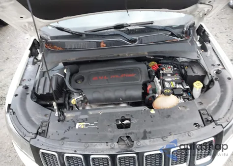 2019 Jeep Compass Limited 4X4 from USA, damaged, VIN 3C4NJDCB4KT596419